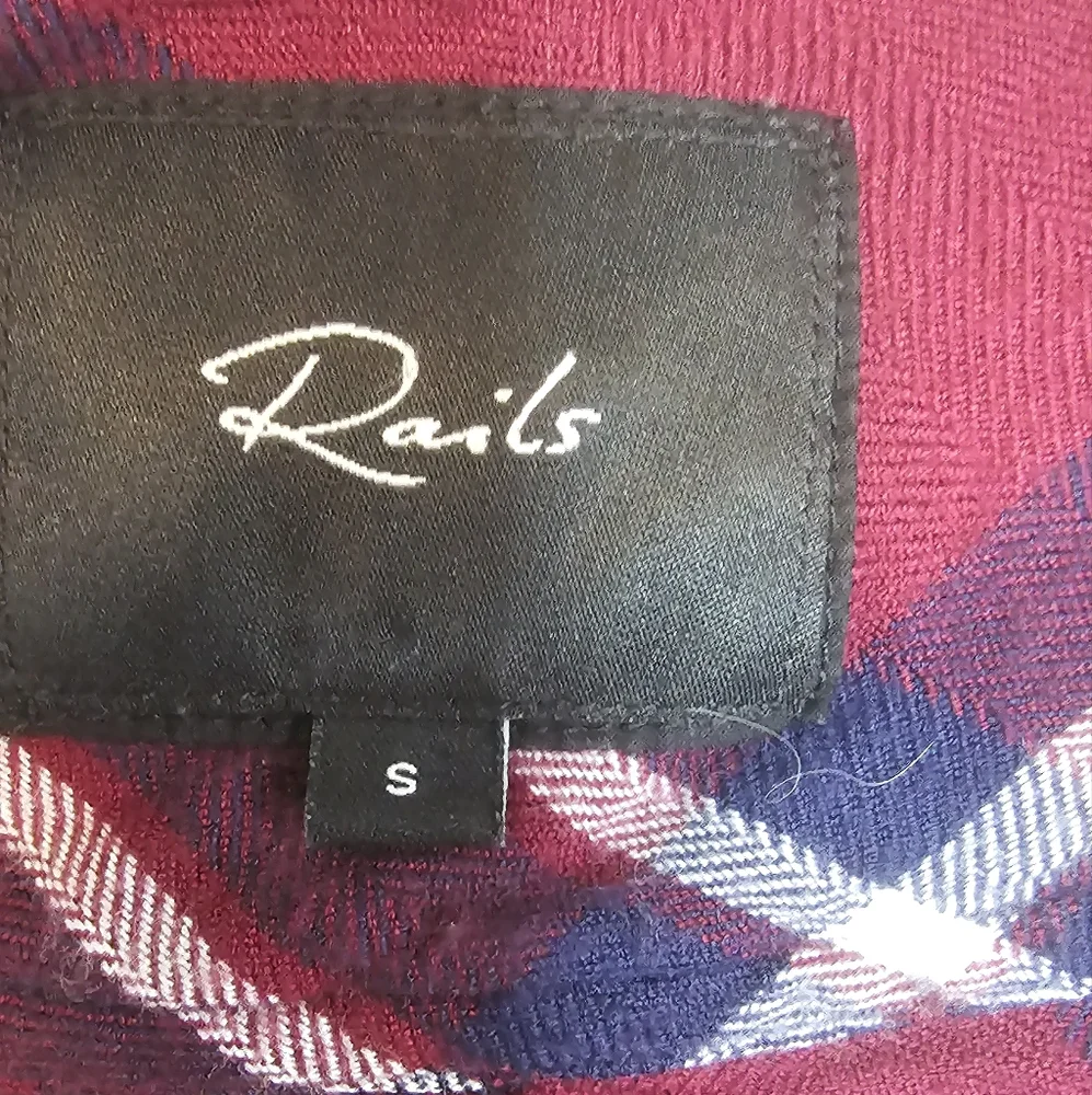 Rails red and blue top size small. - Picture 4 of 4